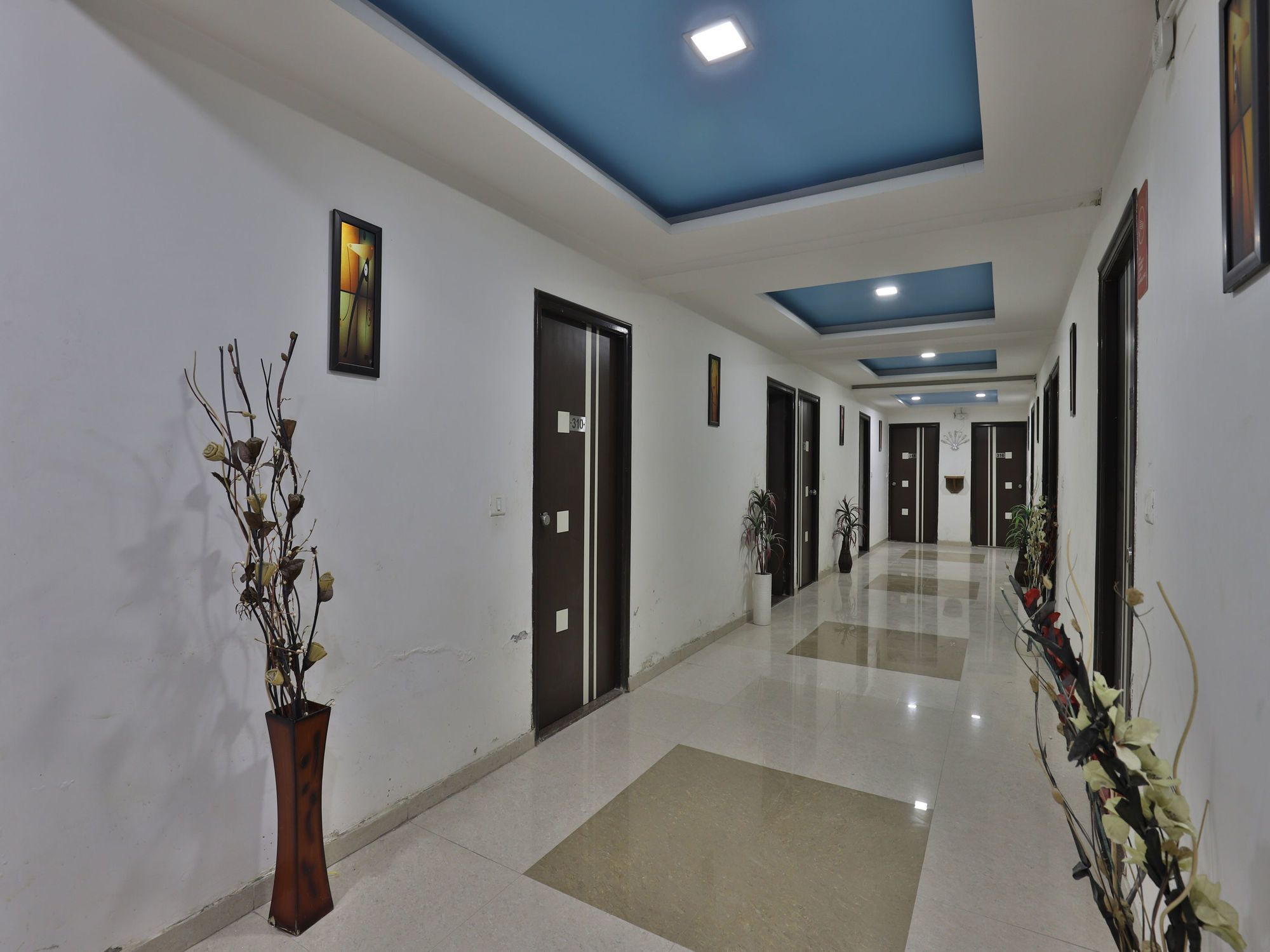 Hotel Hillton Gandhinagar Exterior photo